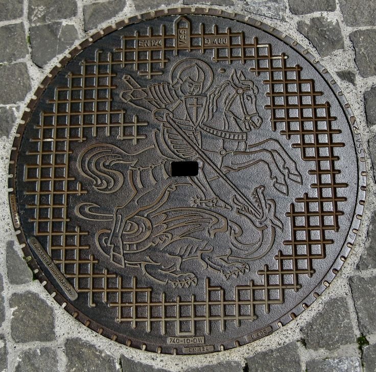 Канализационный люк