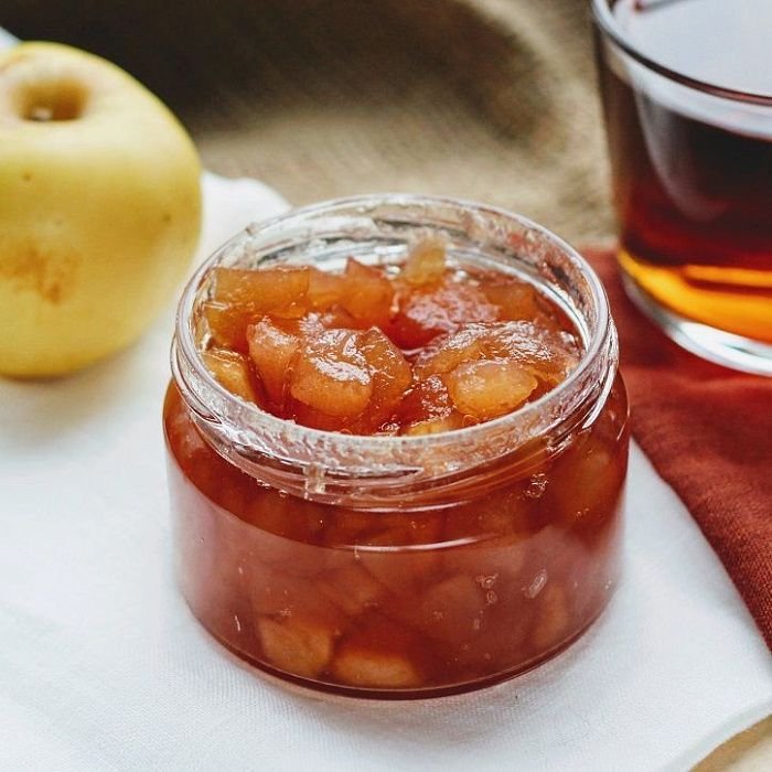 Яблочное варенье с грецкими орехами