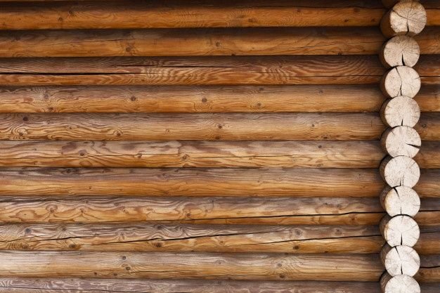 Бревенчатая стена