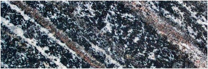 Нигрозеро гранатовый амфиболит