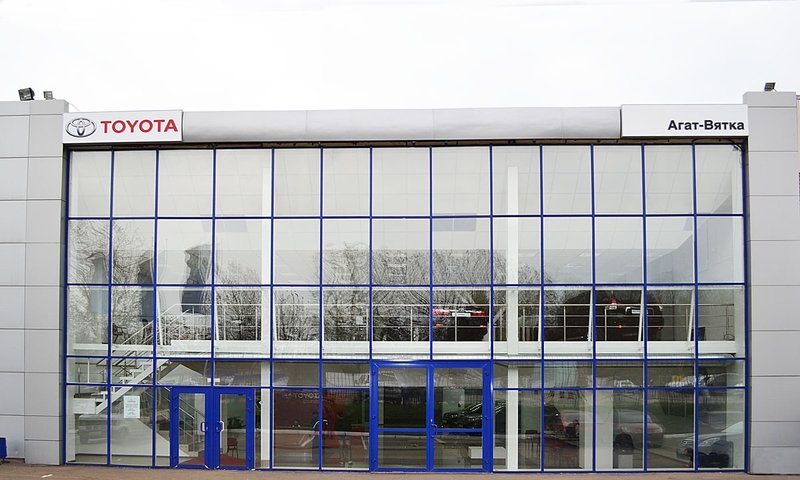 Автосалон окна