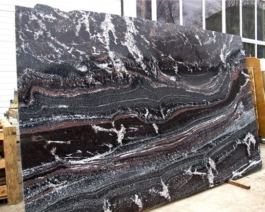 Гранатовый амфиболит гранит