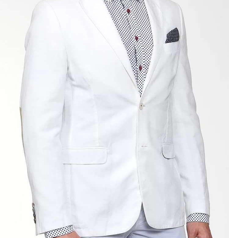 белый пиджак