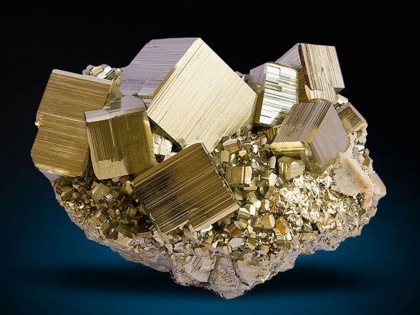 Пирит Железный Колчедан