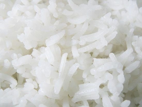 Рис сваренный текстура