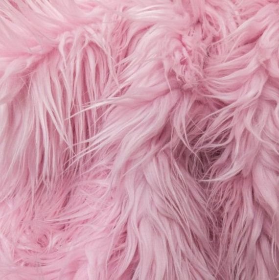 Пушистая розовая ткань