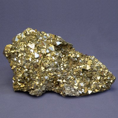 Пирит самородок