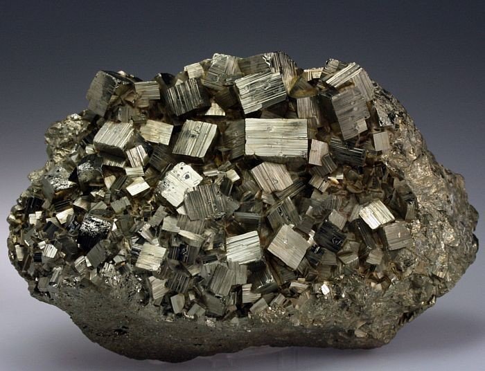 Золото дураков минерал пирит