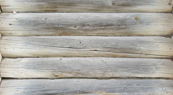 Деревянная стена