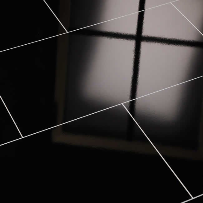 Черная глянцевая поверхность