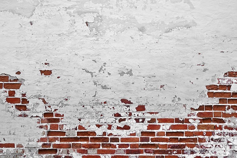 Кирпичная стена со штукатуркой