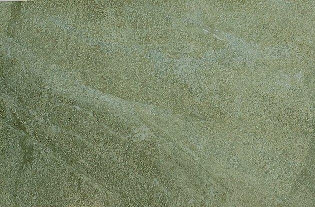 Керамогранит зеленый