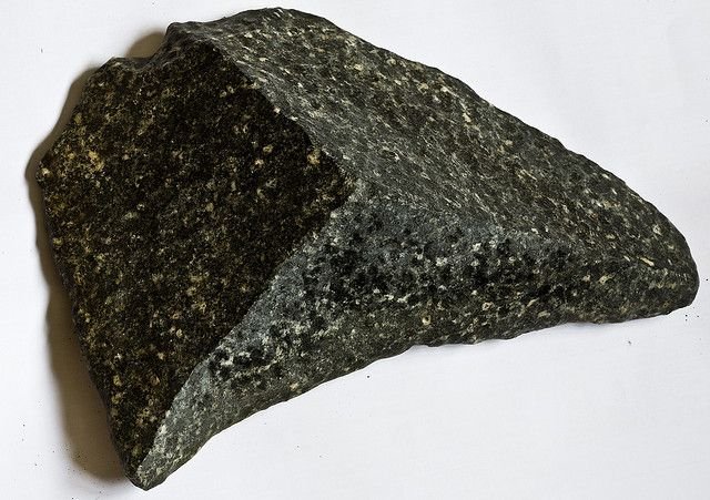 Минерал габбро- Диорит