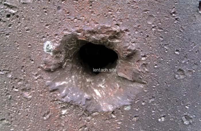 Отверстие от кумулятивного снаряда