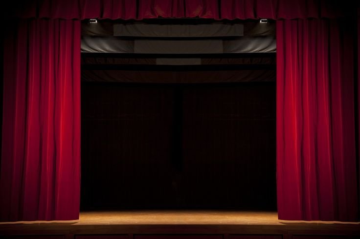 Театральная сцена