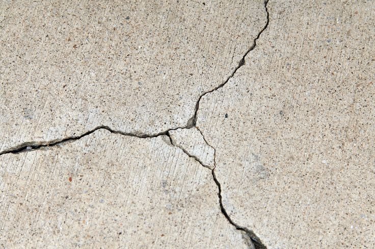 Трещина в Камне