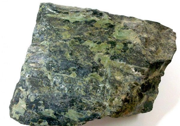 Змеевик минерал