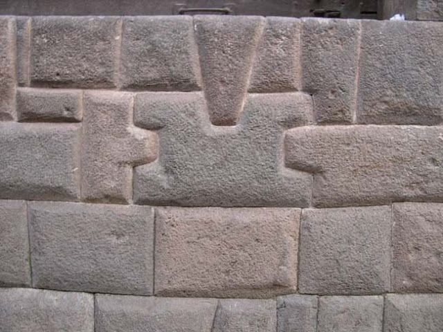 Мегалитическая полигональная кладка