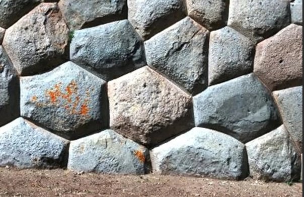 Полигональная кладка в Перу