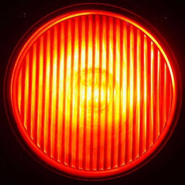 Фара красная круглая