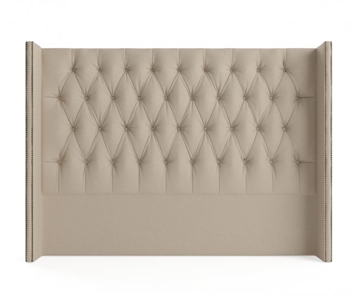 Кровать с мягким изголовьем