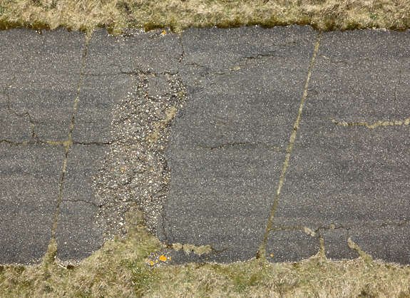 Старый асфальт