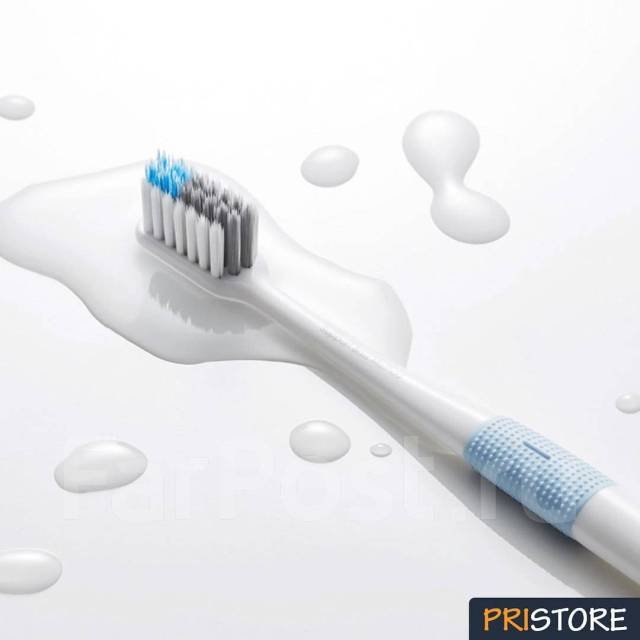 Зубная щетка Toothbrush