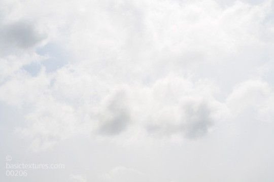 Светло серое небо