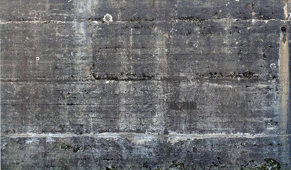 Бетонная стена бункера