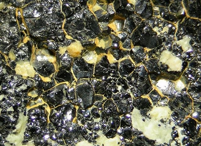 Хромит минерал