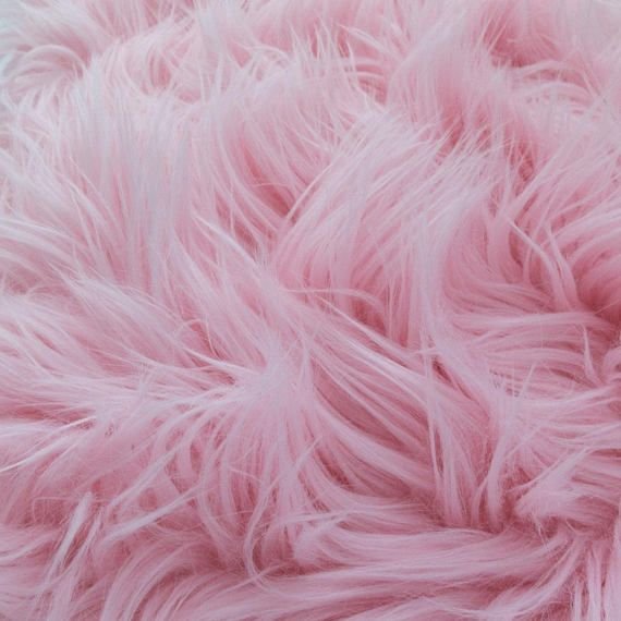 Розовый мех
