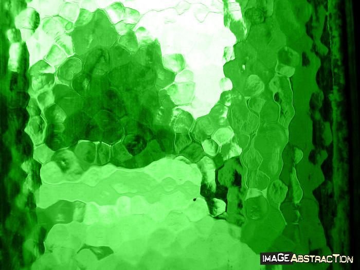 Темно зеленое стекло