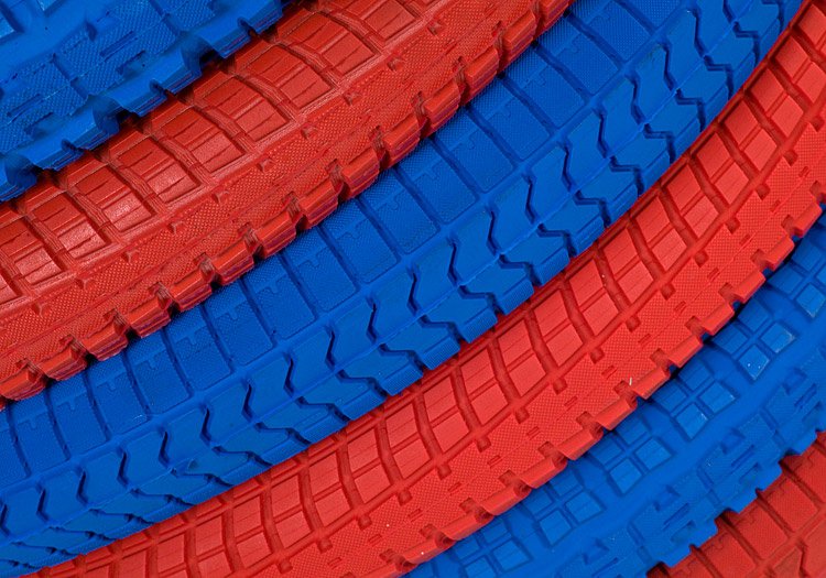 Цветные покрышки для авто