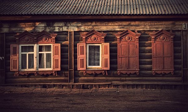 Бревенчатый дом старый Русь