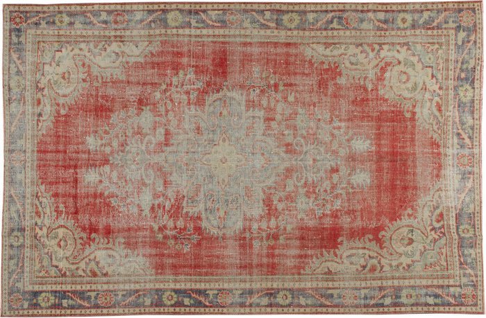 Старый ковер