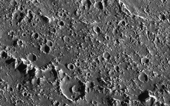 Потолок рельеф кратеры