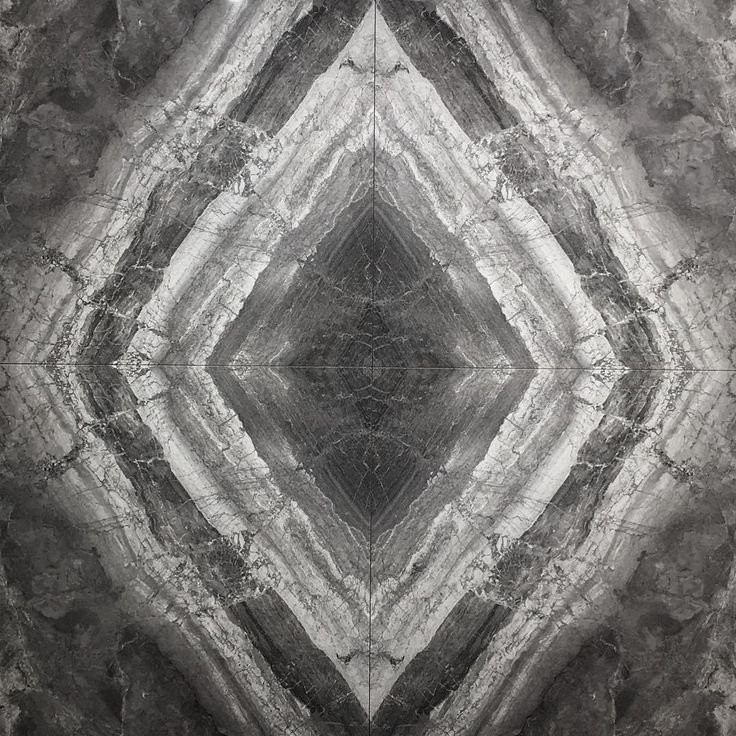 Bookmatched мрамор