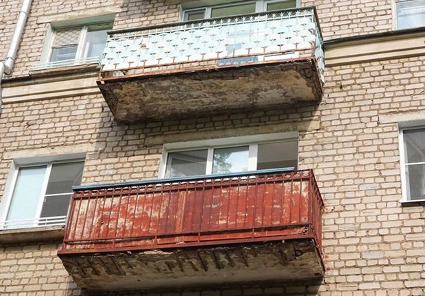 Старый балкон