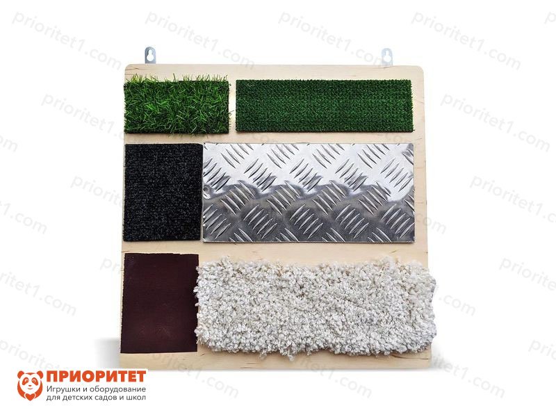 Тактильно-развивающая панель