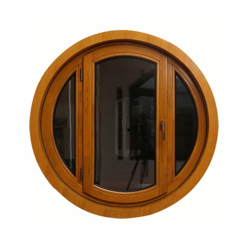 Круглое деревянное окно