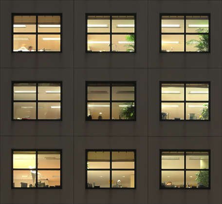 Текстура здания с окнами