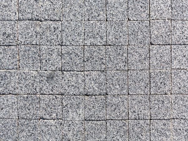 Брусчатка гранитная колотая 100х100х50