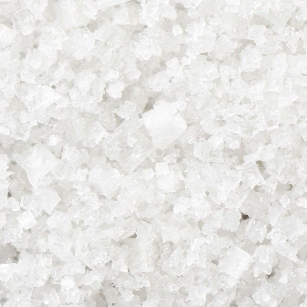 Соль фото на белом фоне