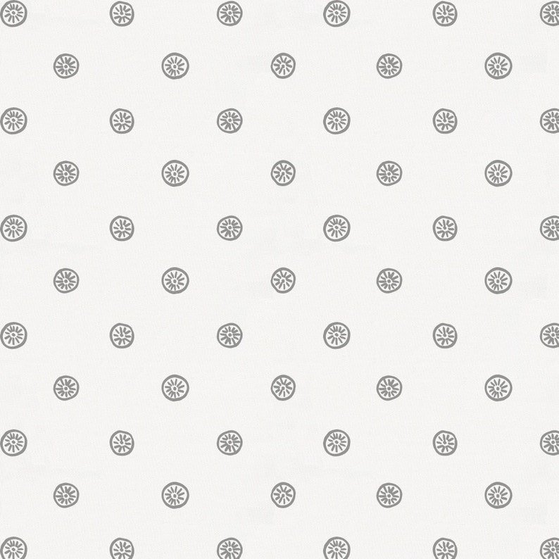 Обои серые в горошек