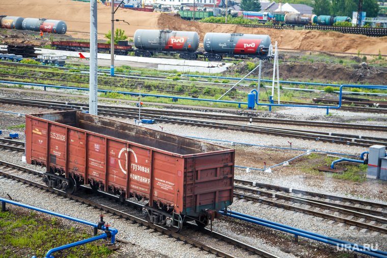 Грузовой вагон РЖД полувагон