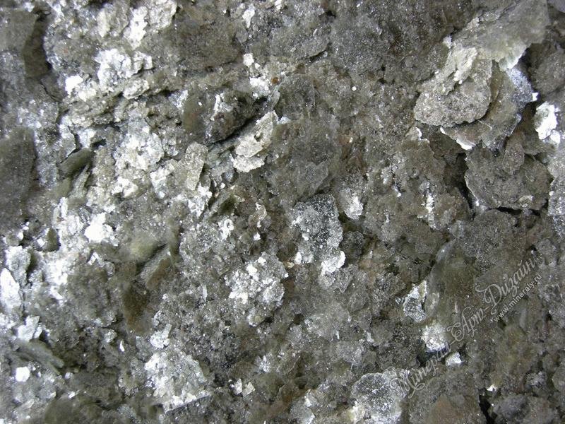 Мусковит (белая калиевая слюда)