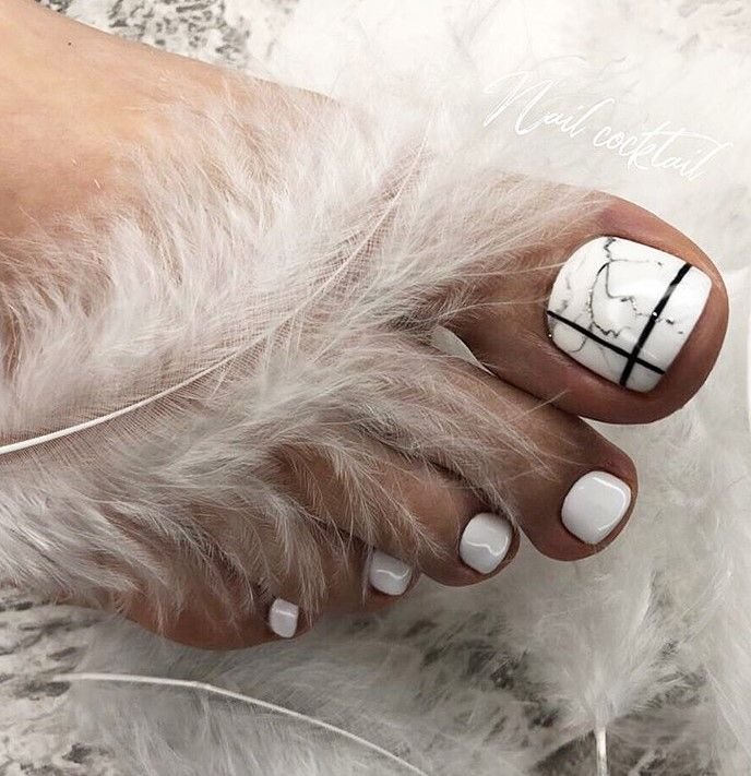 Педикюр перо