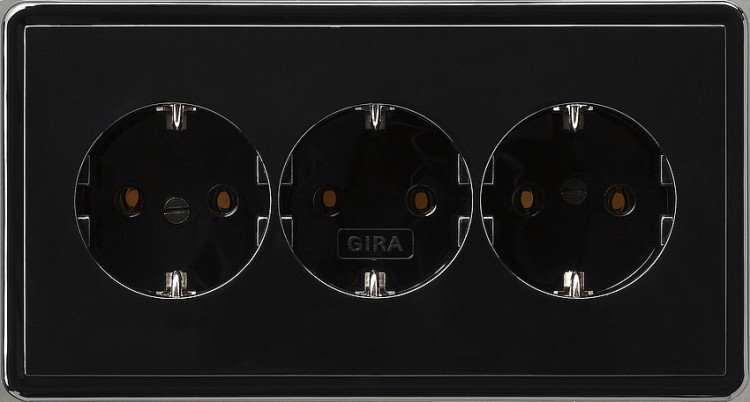 Черные розетки Легранд 3шт