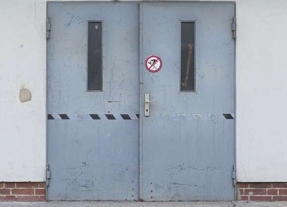 Двери для производственных помещений