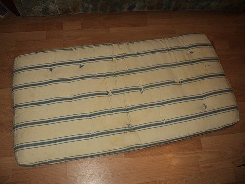 Полосатый матрац